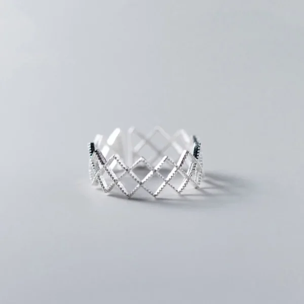 Zig‑zag Geometric Open Ring