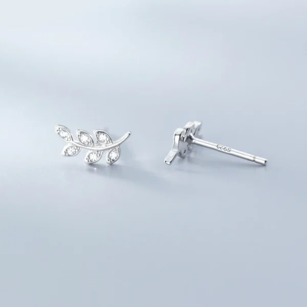 5897ad514c539455336fe56725343ed9 Wind Leaf Diamond Stud Earrings