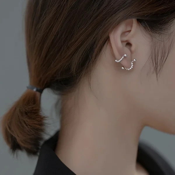 Sparkle Claws Huggie Cuff Earrings