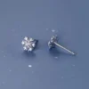 sg-11134201-22110-84jr5lz8t6jv44 Classic Snowflake Diamond Earrings